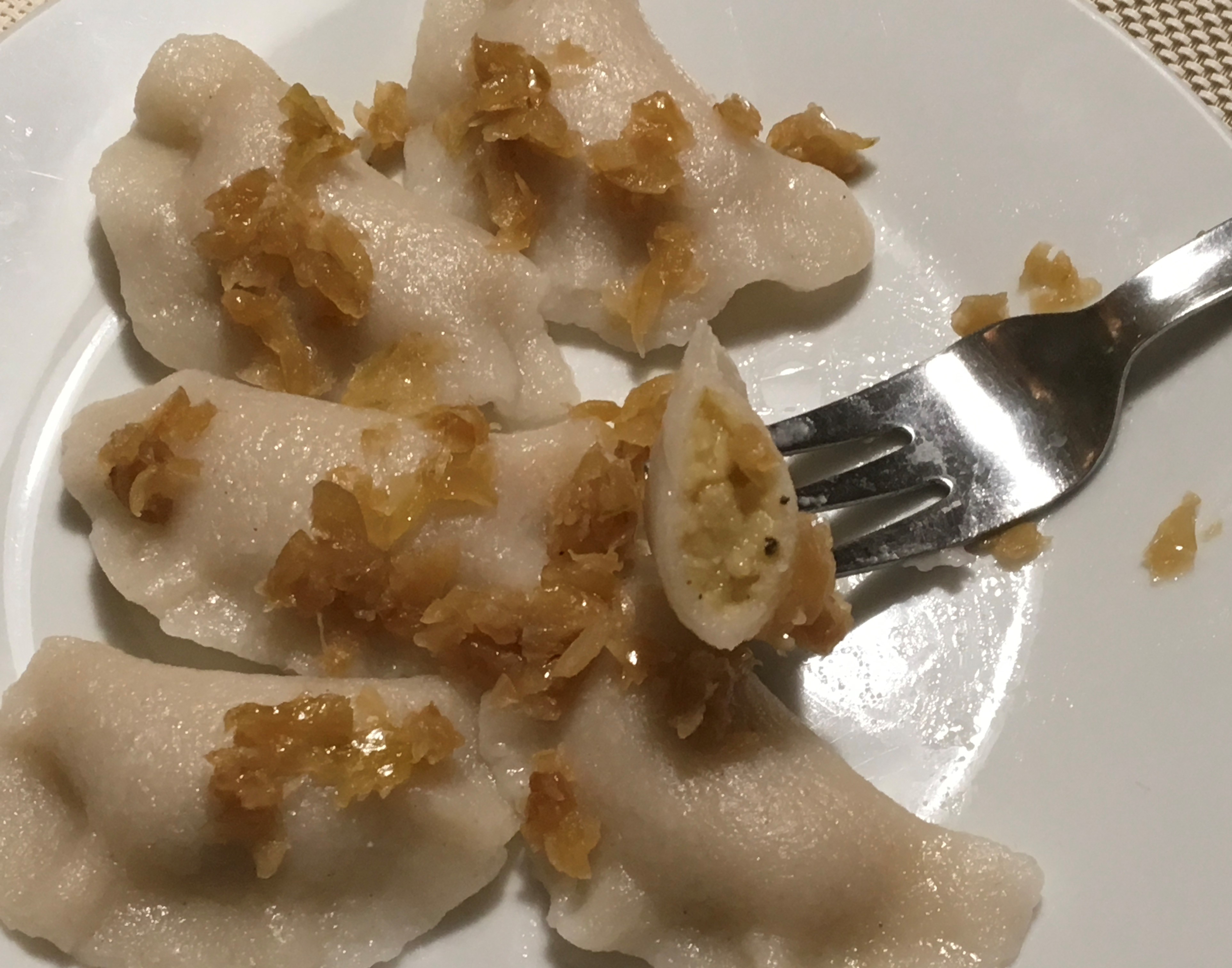 Zdrowa żywność pierogi ruskie wegan